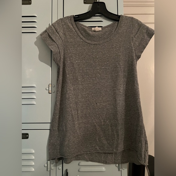 Silence + Noise Gray Tee with layered sleeves - Picture 1 of 10